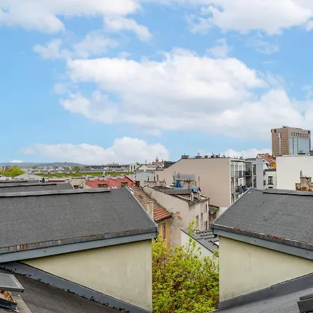 Dabrowskiego Sunny Roof By Bookinghost Krasków